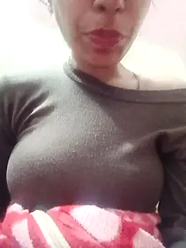 Snapshot of InLero chatting on 6, 2, 2025 InLero online show from 6, 2, 2025