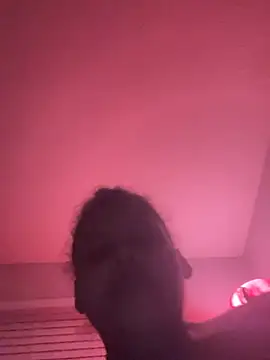 juicybooty cherri2 online show from 5, 3, 2025