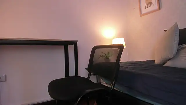 Caroline dh online show from 21, 2, 2026