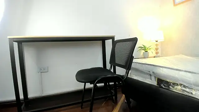 Caroline dh online show from 20, 3, 2026