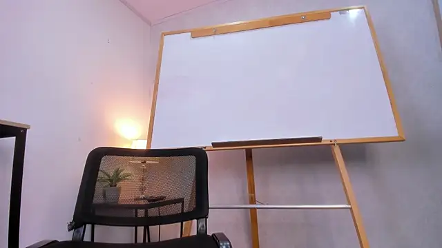 Caroline dh online show from 20, 4, 2026