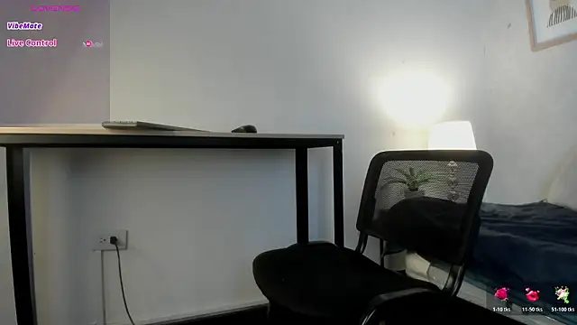 Caroline dh online show from 4, 3, 2026