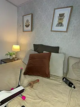 Snapshot of Caroline_dh chatting on 25, 5, 2026 Caroline dh online show from 25, 5, 2026