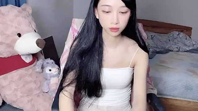 Snapshot of Lili-2 chatting on 19, 9, 2025 Lili-2 online show from 19, 9, 2025