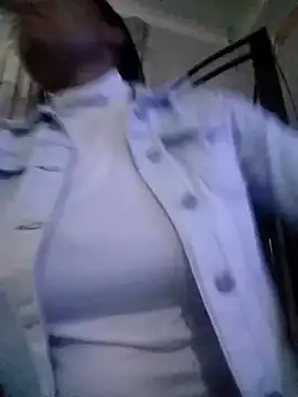 Snapshot of Feathergal69_ chatting on 23, 9, 2025 Feathergal69 online show from 23, 9, 2025