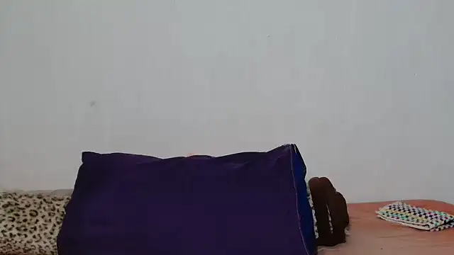 Snapshot of Feathergal69_ chatting on 3, 5, 2026 Feathergal69 online show from 3, 5, 2026