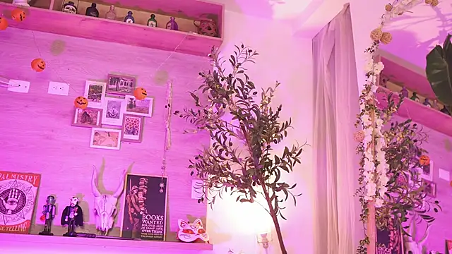 Snapshot of Dear_Morgan chatting on 23, 10, 2025 Dear Morgan online show from 23, 10, 2025