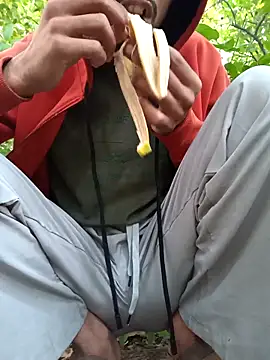 Snapshot of Piyush_2024 chatting on 1, 12, 2025 Piyush 2024 online show from 1, 12, 2025