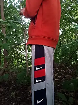 Snapshot of Piyush_2024 chatting on 18, 11, 2025 Piyush 2024 online show from 18, 11, 2025