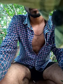 Snapshot of Piyush_2024 chatting on 4, 11, 2025 Piyush 2024 online show from 4, 11, 2025