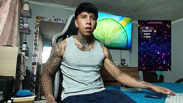 Nickhot0609 online show from 13, 2, 2026