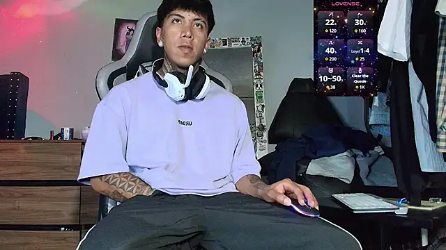 Nickhot0609 online show from 24, 11, 2025