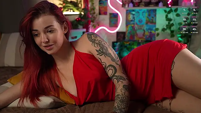 Charmings 054 online show from 25, 1, 2025