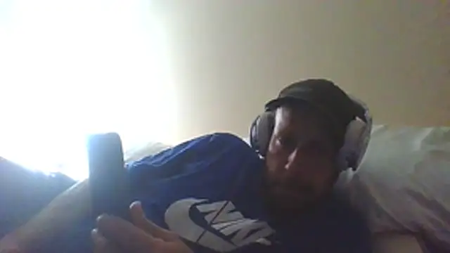 axelongshaft69 online show from 22, 4, 2026