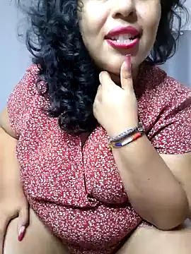 Snapshot of Leslyrosa chatting on 2, 2, 2025 Leslyrosa online show from 2, 2, 2025