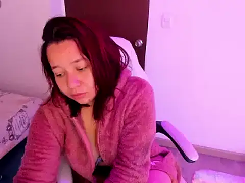 Jhiinny Brownn online show from 13, 3, 2025
