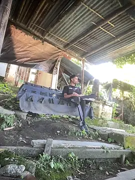 Jestebanano online show from 3, 4, 2026