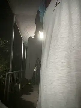 Jestebanano online show from 5, 4, 2026