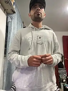 Jestebanano online show from 9, 3, 2026