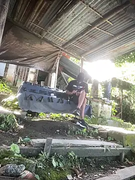 Jestebanano online show from 2, 4, 2026