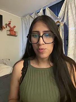 AleFantasy0001 online show from 9, 11, 2025