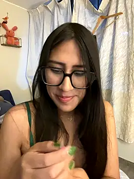 AleFantasy0001 online show from 6, 11, 2025