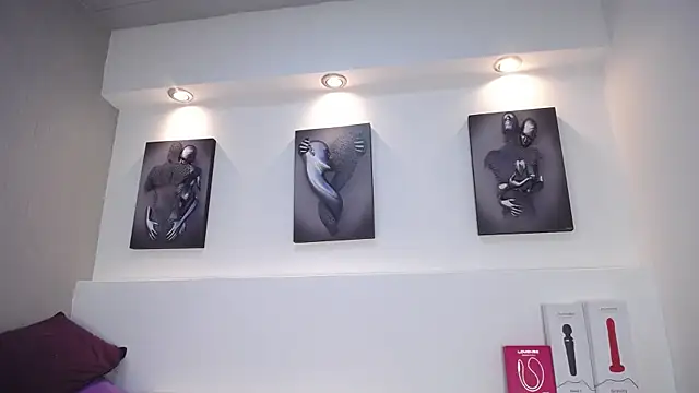 Melodi Roux online show from 8, 1, 2026