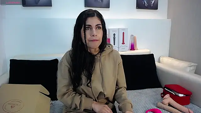 Melodi Roux online show from 7, 4, 2026