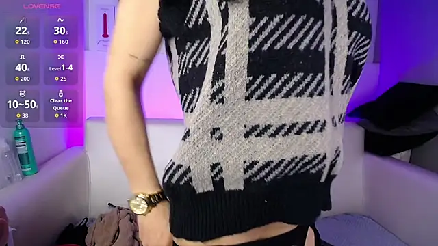 Melodi Roux online show from 9, 2, 2026