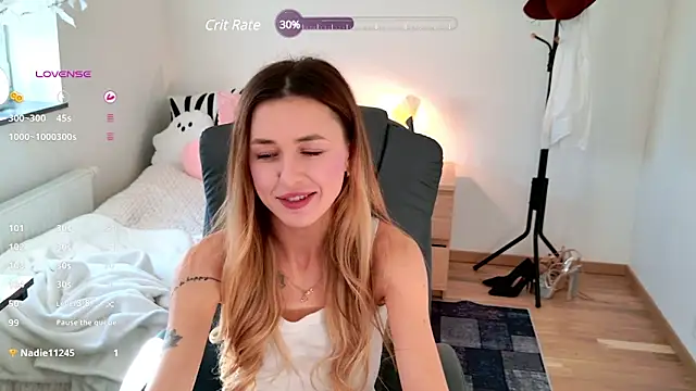 Sophie Enzo online show from 14, 2, 2025