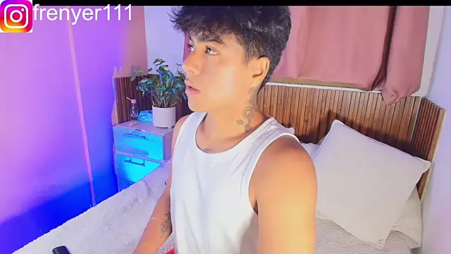 kiing azahell online show from 18, 4, 2026