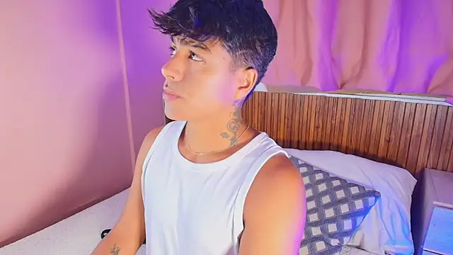 kiing azahell online show from 4, 4, 2026