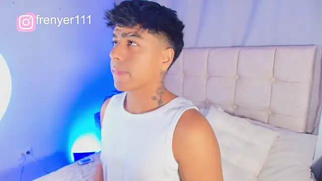 Snapshot of kiing_azahell chatting on 6, 6, 2026 kiing azahell online show from 6, 6, 2026