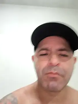 Snapshot of Marciogrei chatting on 15, 12, 2025 Marciogrei online show from 15, 12, 2025