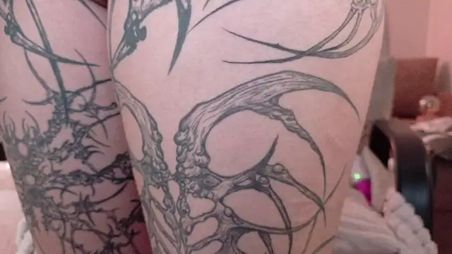 Yuriko May online show from 19, 4, 2026