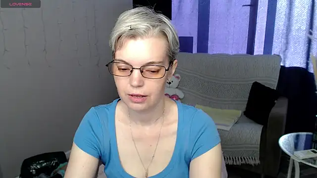 Snapshot of Cutie_Erikaa1 chatting on 25, 5, 2026 Cutie Erikaa1 online show from 25, 5, 2026