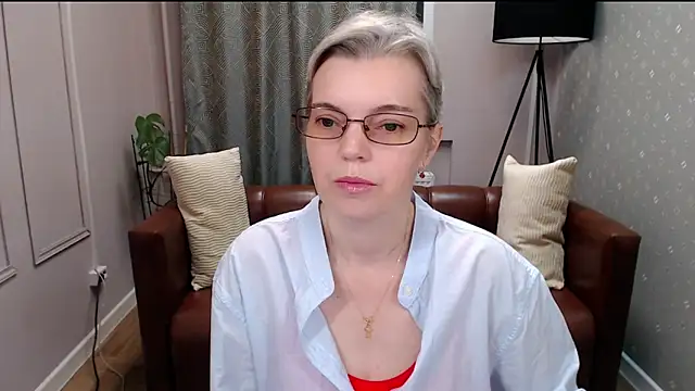 Cutie Erikaa1 online show from 31, 10, 2025