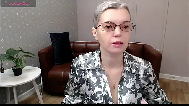 Cutie Erikaa1 online show from 19, 12, 2025