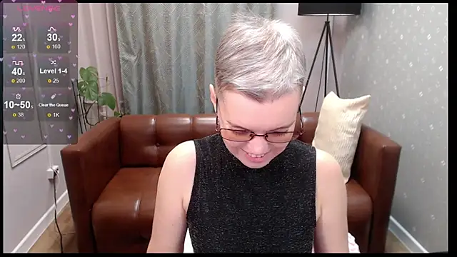 Cutie Erikaa1 online show from 18, 11, 2025