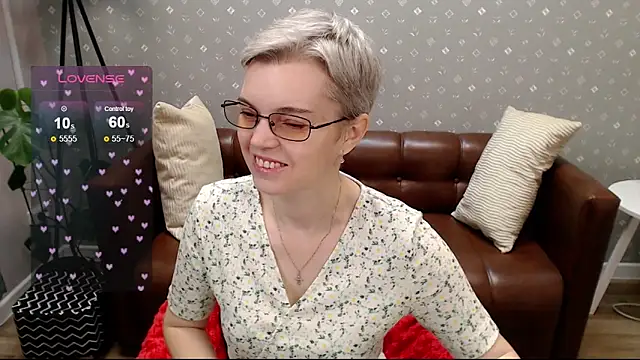 Snapshot of Cutie_Erikaa1 chatting on 26, 9, 2025 Cutie Erikaa1 online show from 26, 9, 2025