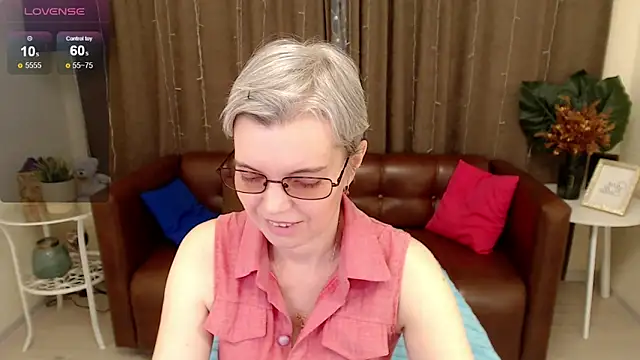 Snapshot of Cutie_Erikaa1 chatting on 21, 2, 2025 Cutie Erikaa1 online show from 21, 2, 2025