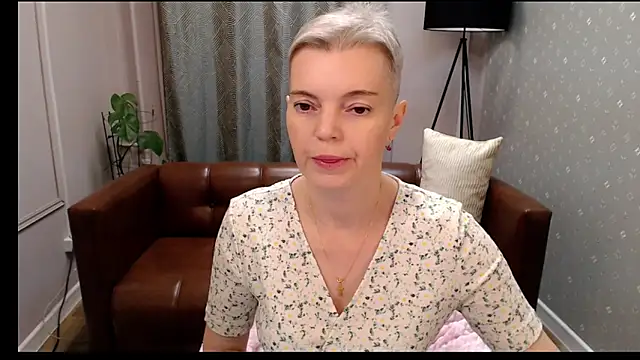 Cutie Erikaa1 online show from 9, 11, 2025