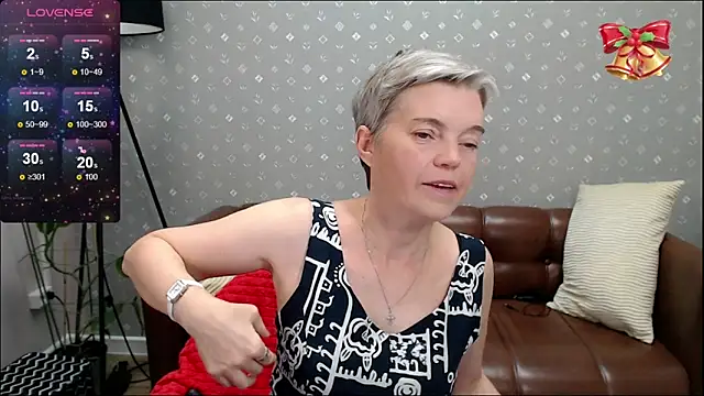 Snapshot of Cutie_Erikaa1 chatting on 9, 10, 2025 Cutie Erikaa1 online show from 9, 10, 2025