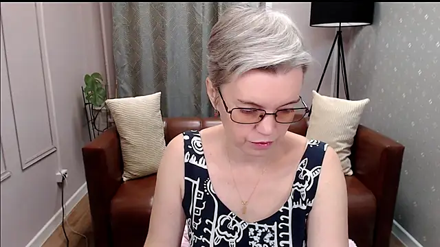 Cutie Erikaa1 online show from 29, 10, 2025