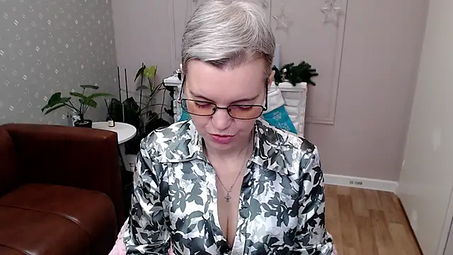 Cutie Erikaa1 online show from 17, 1, 2026