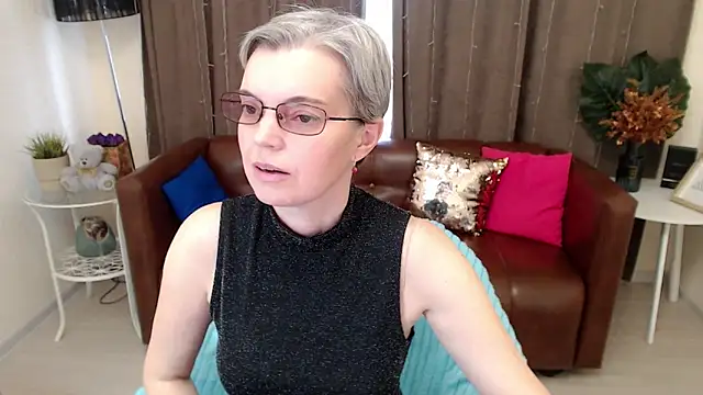 Snapshot of Cutie_Erikaa1 chatting on 26, 2, 2025 Cutie Erikaa1 online show from 26, 2, 2025