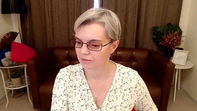 Snapshot of Cutie_Erikaa1 chatting on 14, 3, 2025 Cutie Erikaa1 online show from 14, 3, 2025