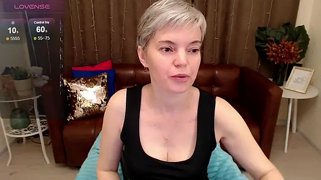Snapshot of Cutie_Erikaa1 chatting on 20, 2, 2025 Cutie Erikaa1 online show from 20, 2, 2025