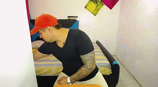 Snapshot of pitbullveryhot chatting on 19, 3, 2025 pitbullveryhot online show from 19, 3, 2025