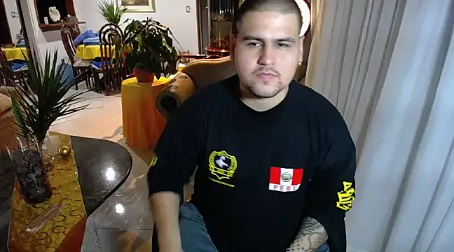 Snapshot of pitbullveryhot chatting on 10, 2, 2025 pitbullveryhot online show from 10, 2, 2025